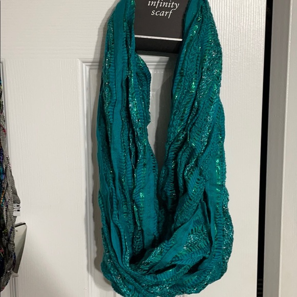 Infinity Scarves - Picture 3 of 5